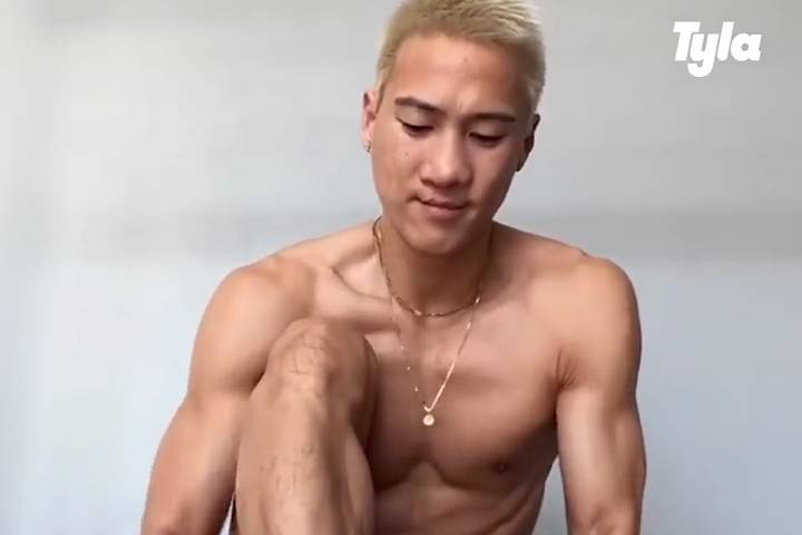 Vũ Công Ba Lê Phiên Bản Nam